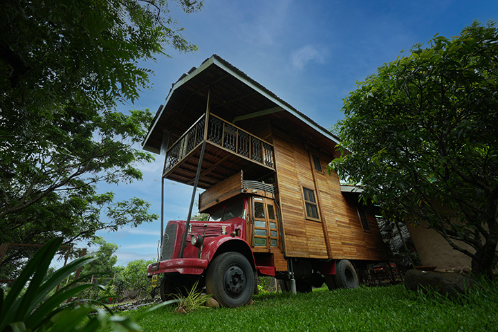 Truck House